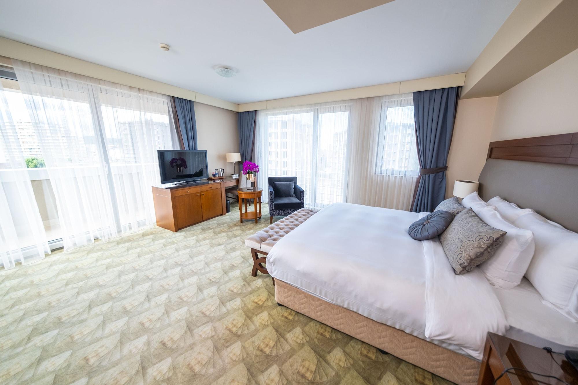 Miracle Istanbul Asia Airport Hotel & Spa Exterior foto A bedroom at the hotel