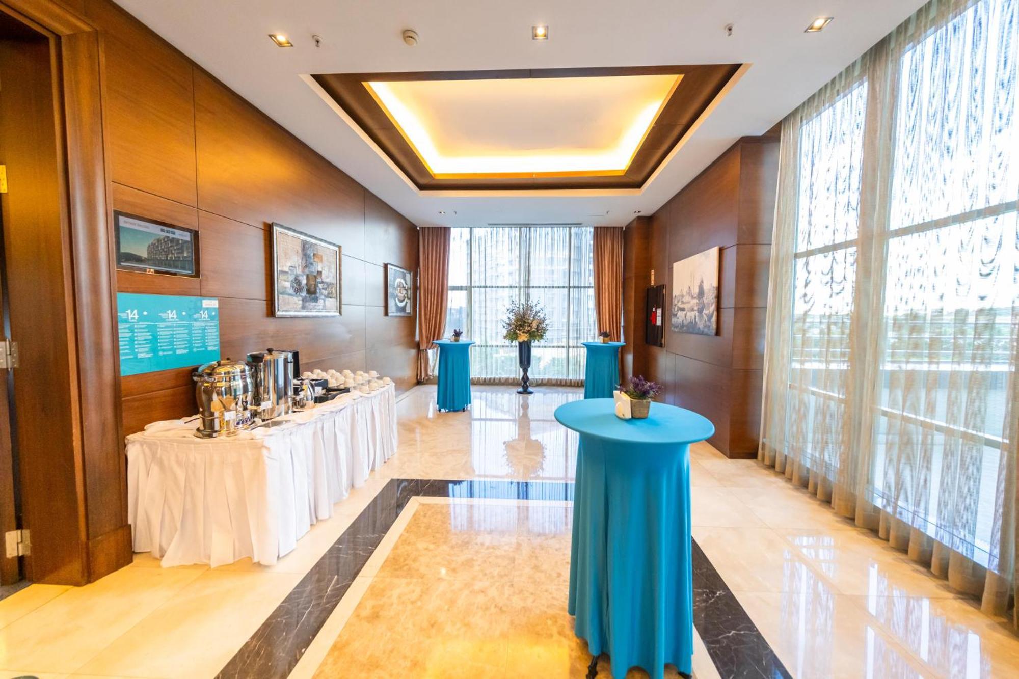 Miracle Istanbul Asia Airport Hotel & Spa Exterior foto The lobby of the hotel