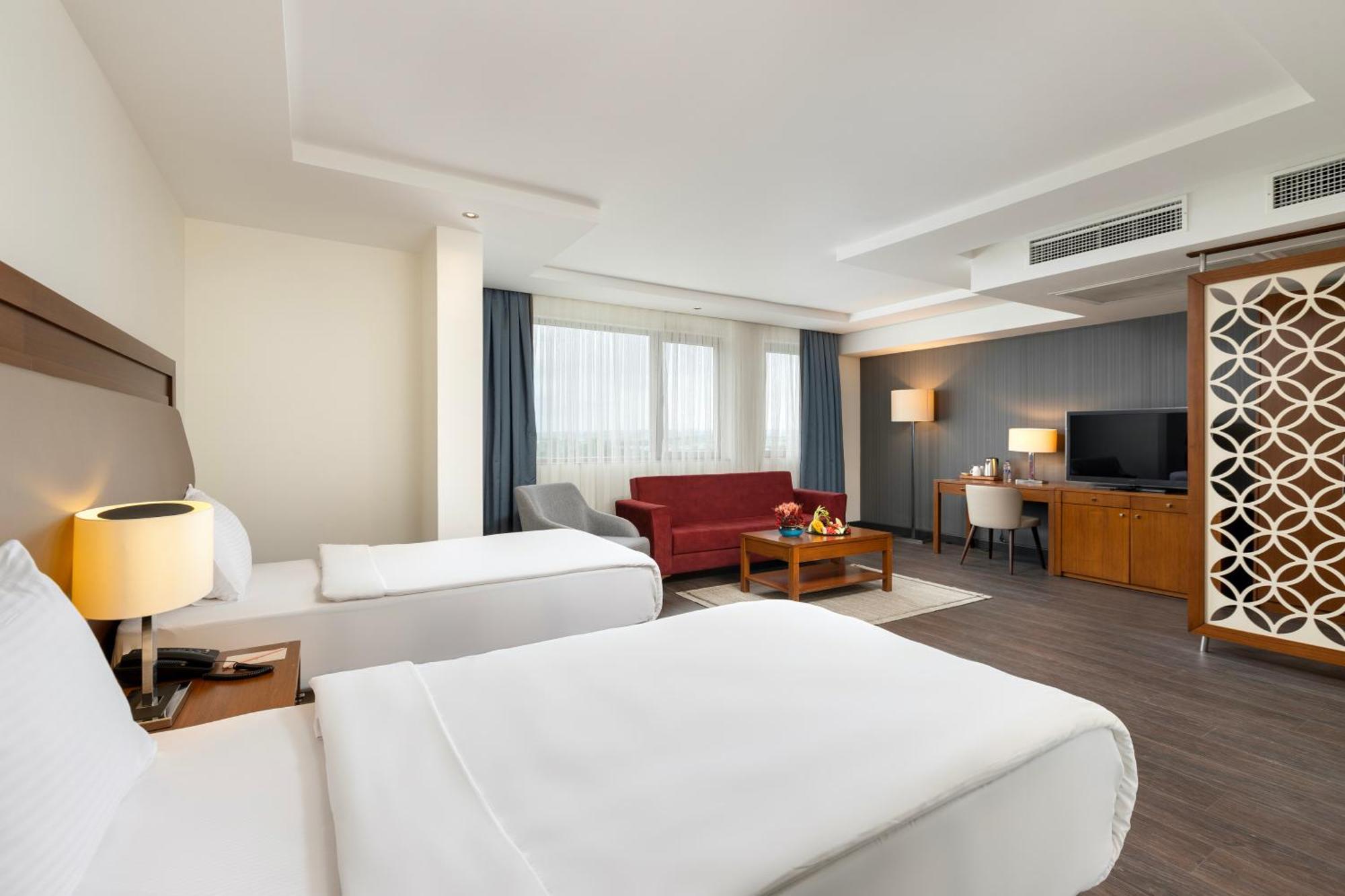 Miracle Istanbul Asia Airport Hotel & Spa Exterior foto