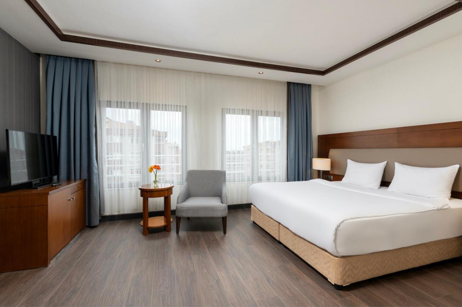 Miracle Istanbul Asia Airport Hotel & Spa Exterior foto